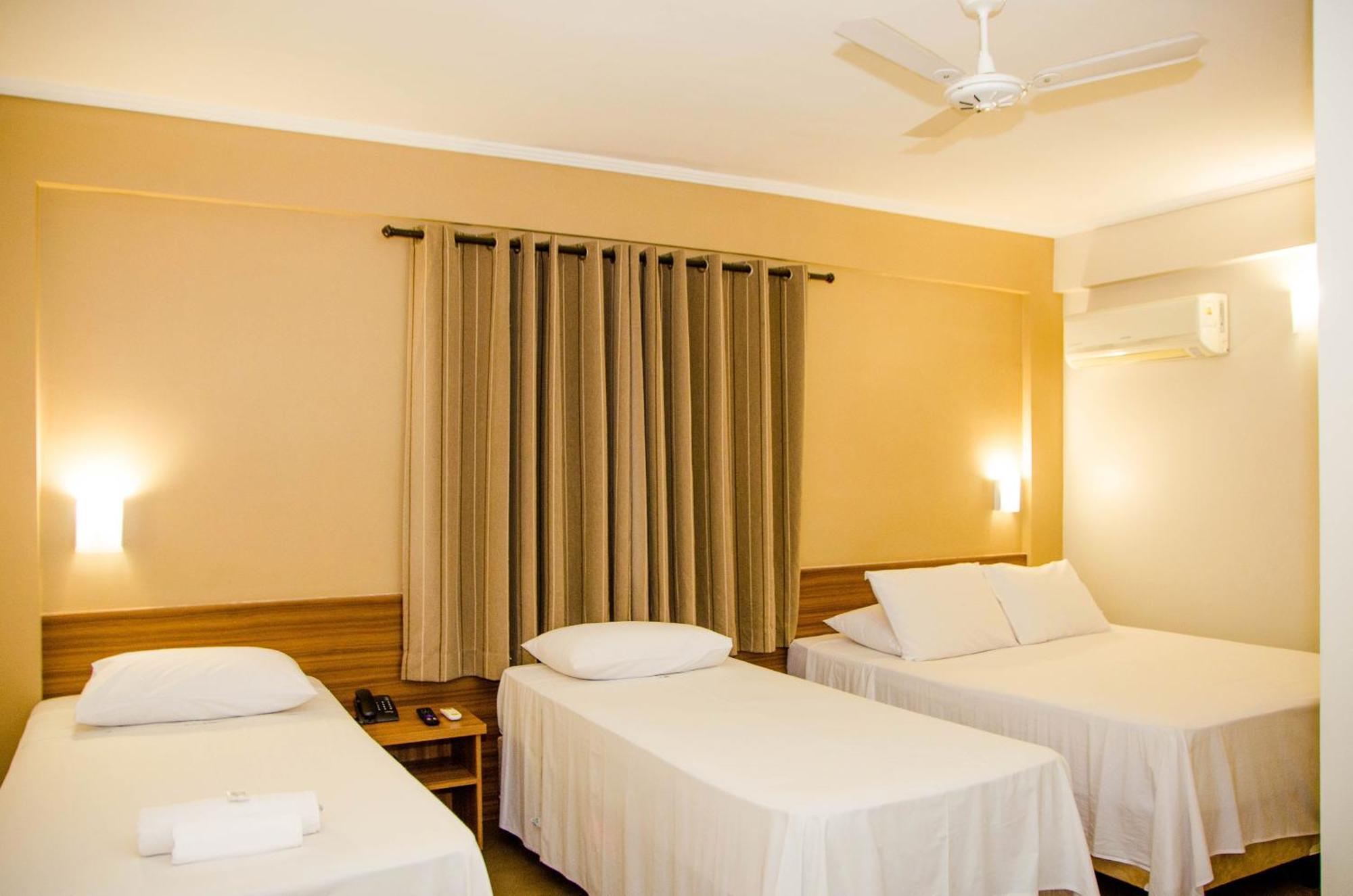 Hotel Ze Maria โปว์โซ อเลเกร ภายนอก รูปภาพ