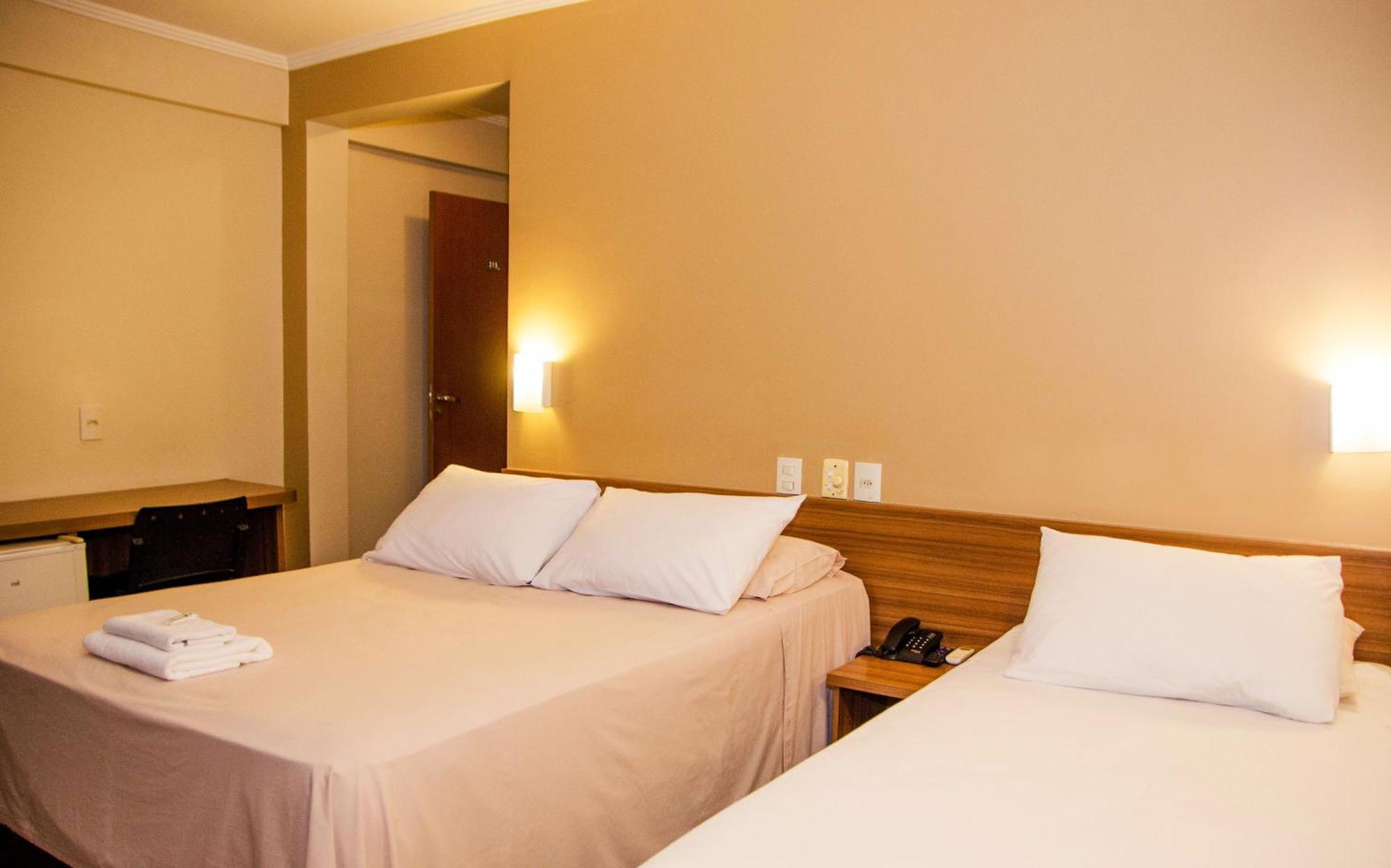 Hotel Ze Maria โปว์โซ อเลเกร ภายนอก รูปภาพ