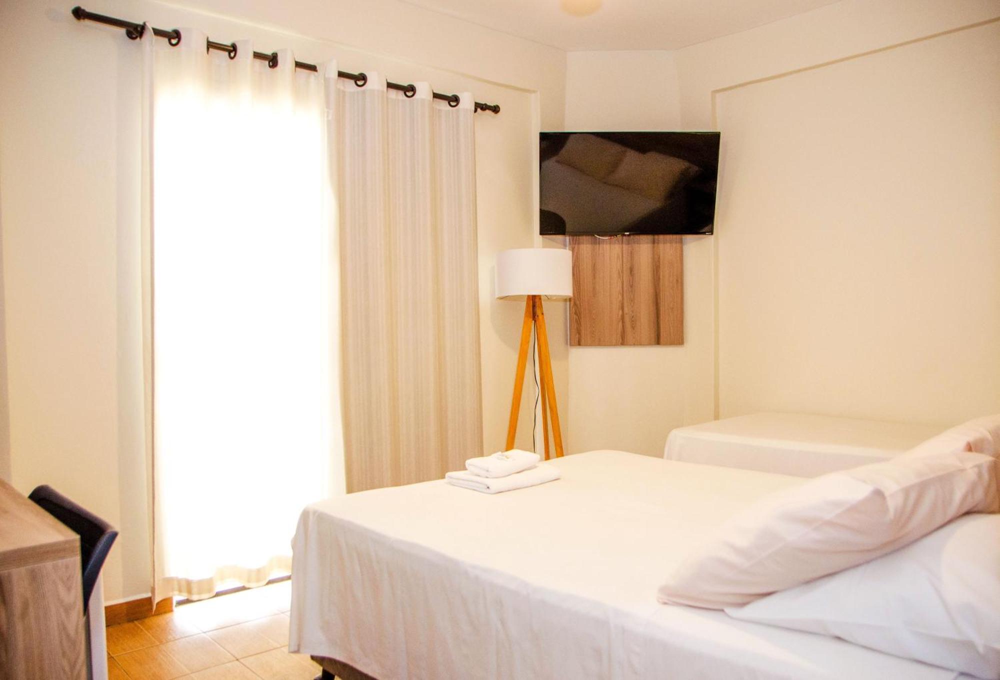 Hotel Ze Maria โปว์โซ อเลเกร ภายนอก รูปภาพ